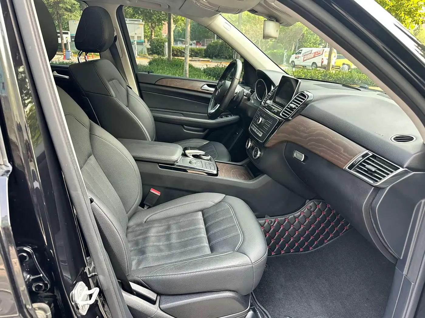 Mercedes-Benz GLE 2016 — Şəkil 10/14