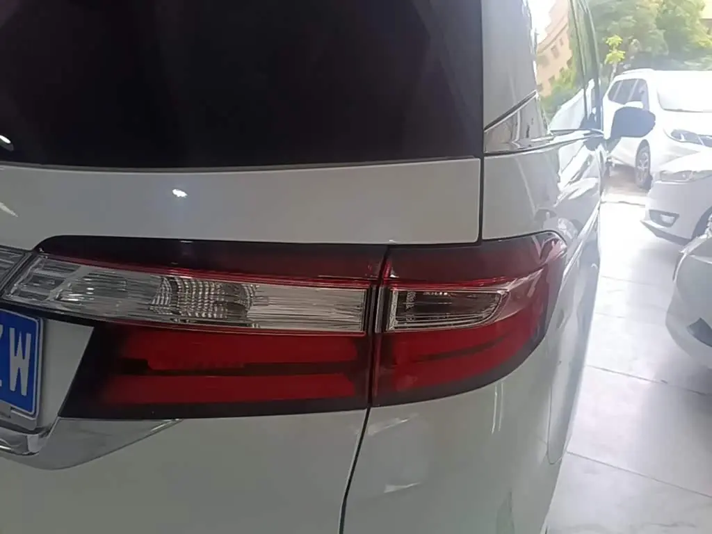 Honda Odyssey 2018 — Photo 8/20