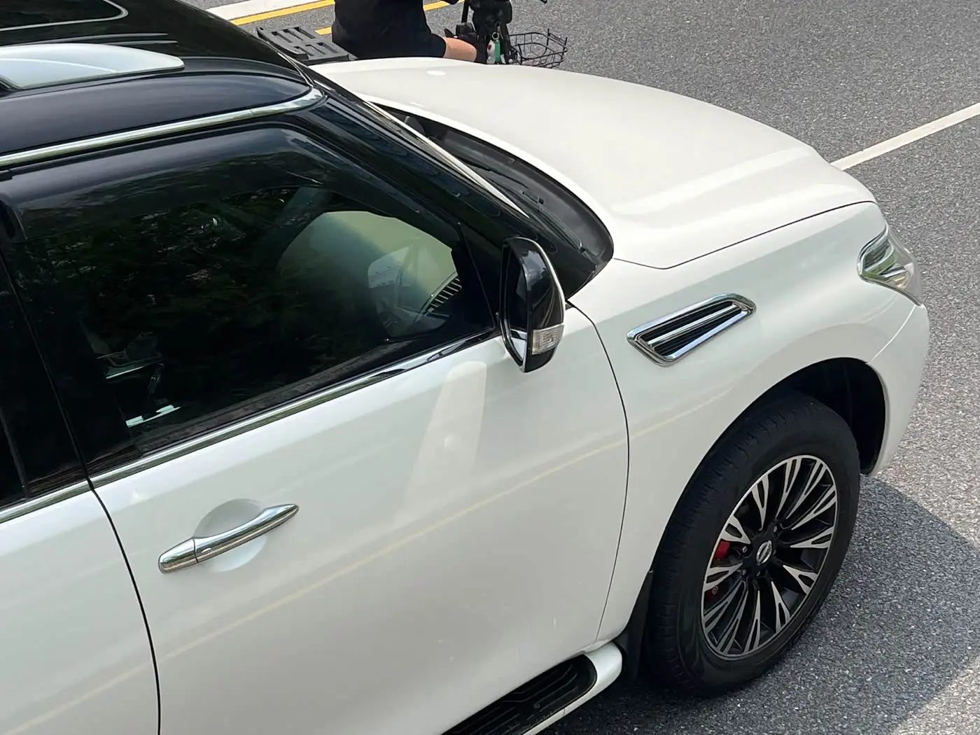 Nissan Patrol 2017 — Фото 17/18