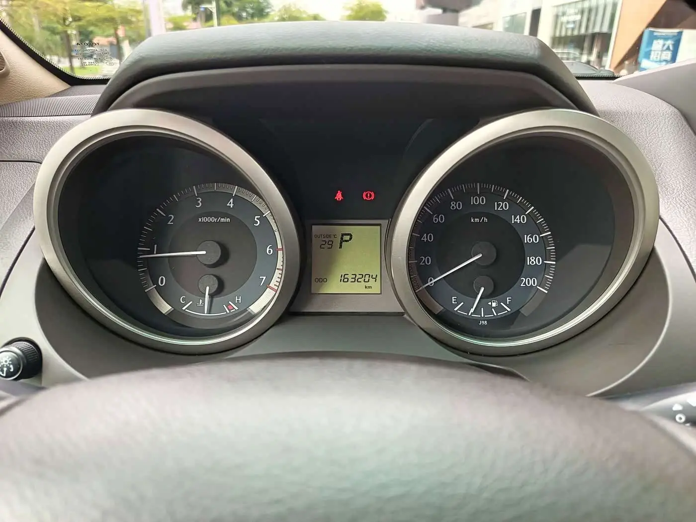 Toyota Prado 2010 — Photo 9/17