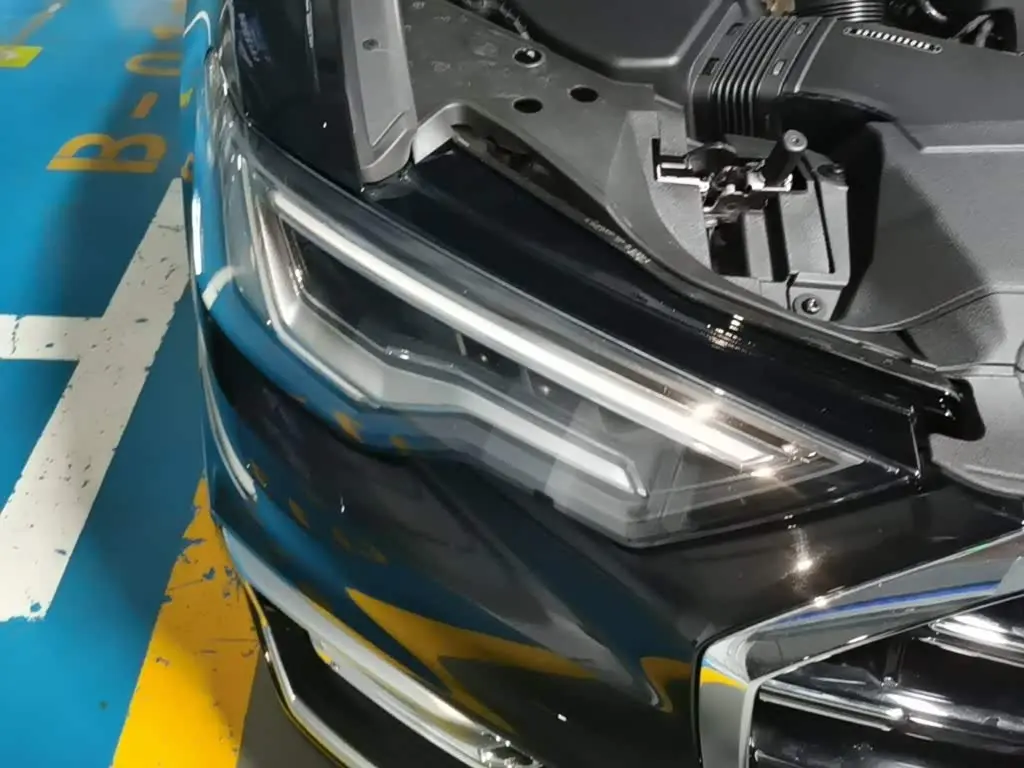 Audi A6L 2025 — ფოტო 13/20