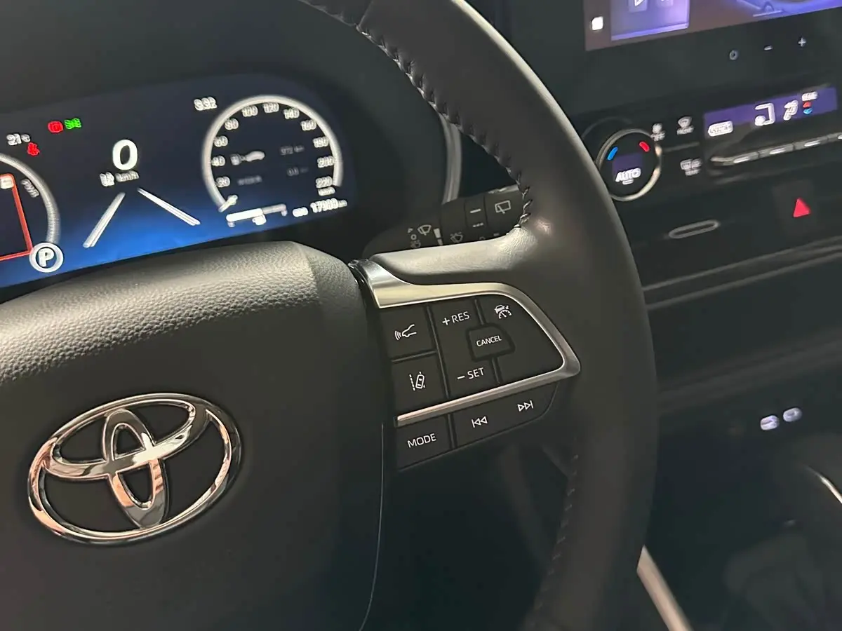 Toyota Highlander 2025 — Фото 20/20