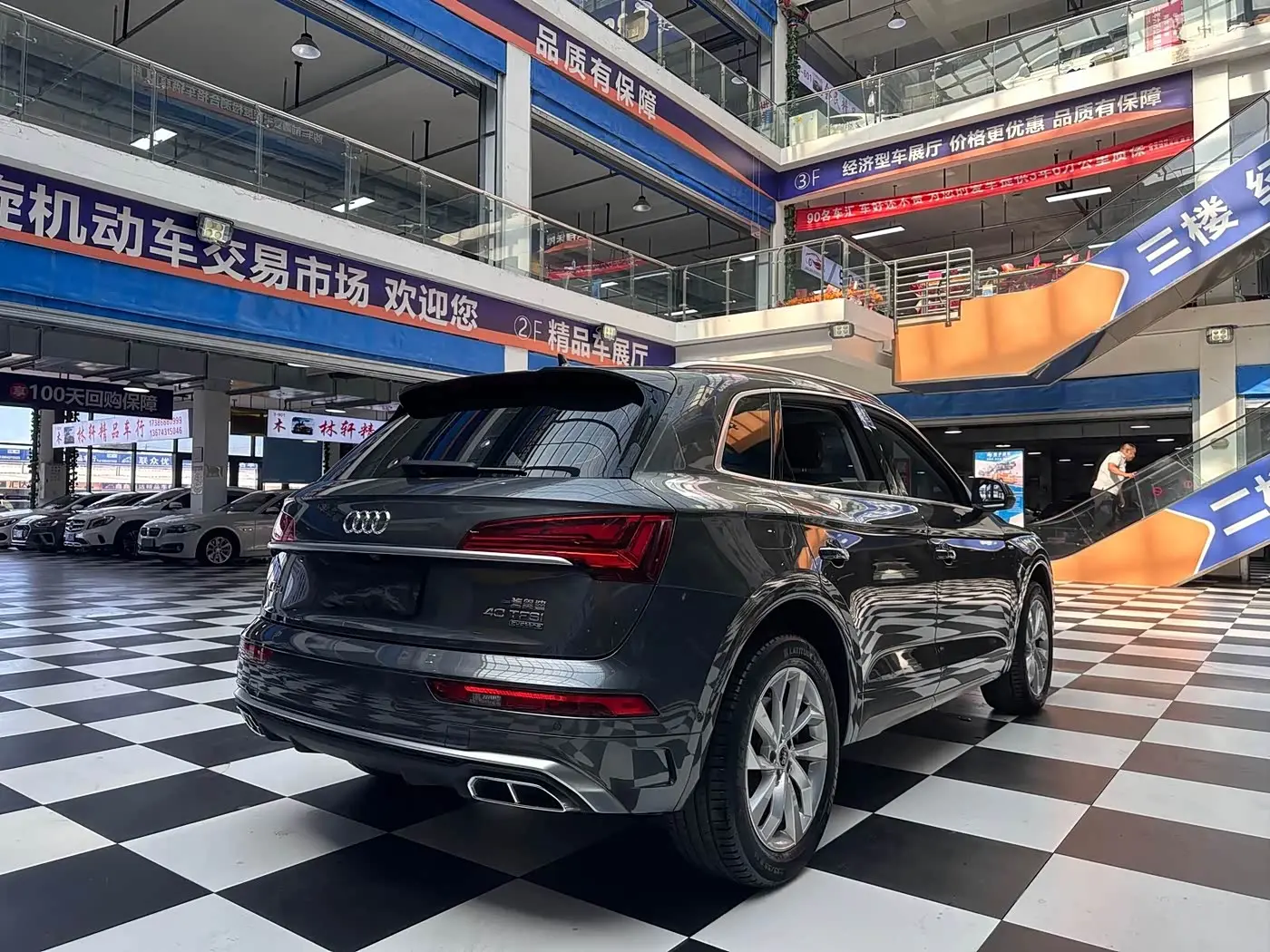 Audi Q5L 2022 — Фото 20/20