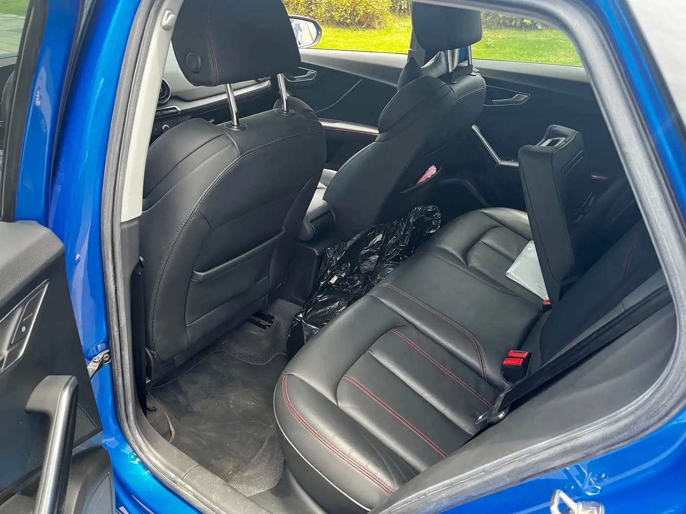 Audi Q2L 2022 — Şəkil 9/16