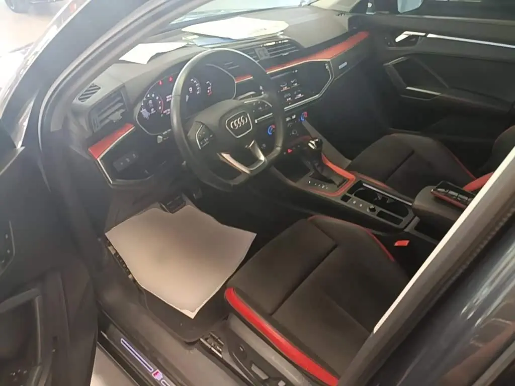 Audi Q3 2021 — Фото 16/20