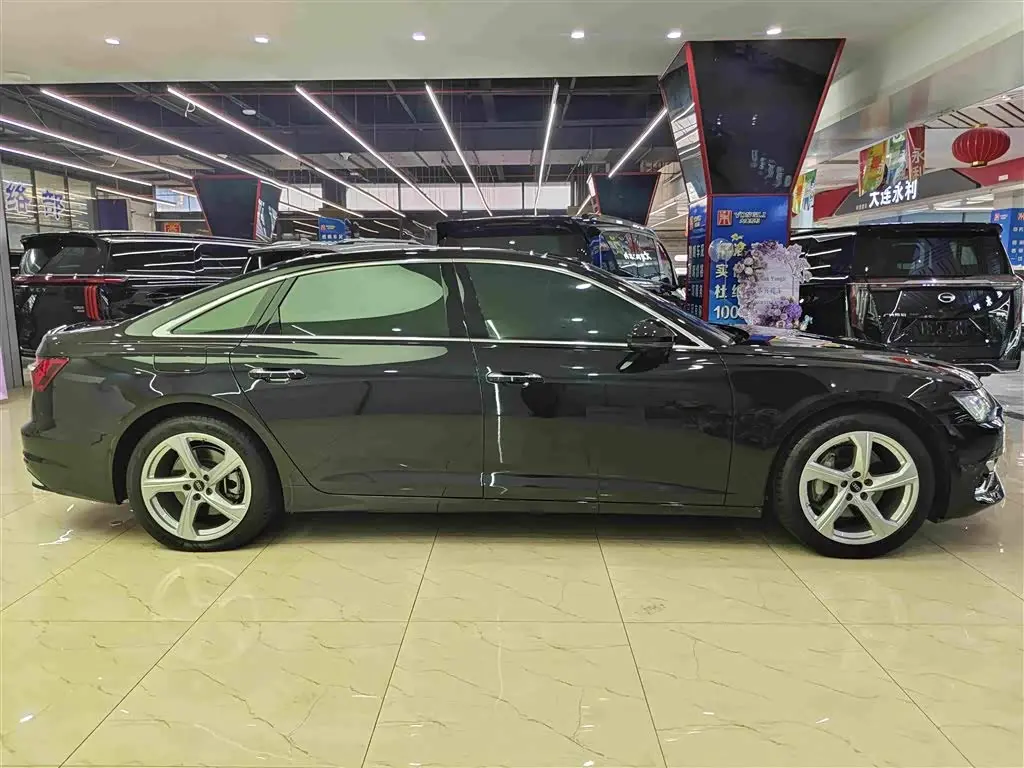 Audi A6L 2023 — Photo 14/18