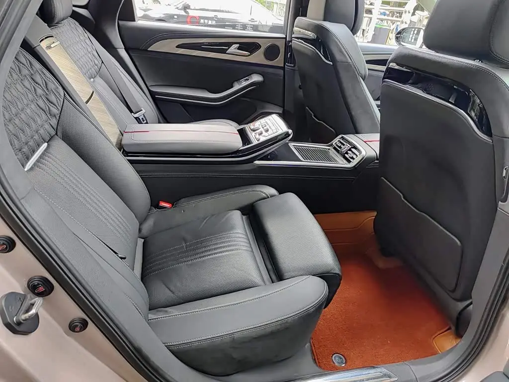 Hongqi H9 2021 — ფოტო 11/11