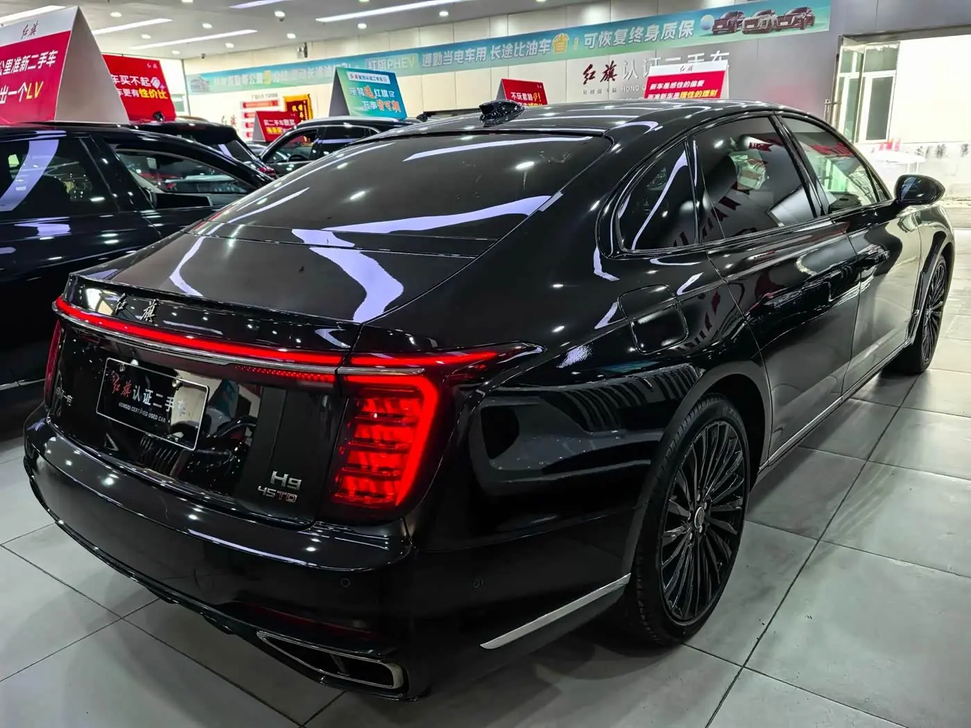 Hongqi H9 2025 — ფოტო 10/11