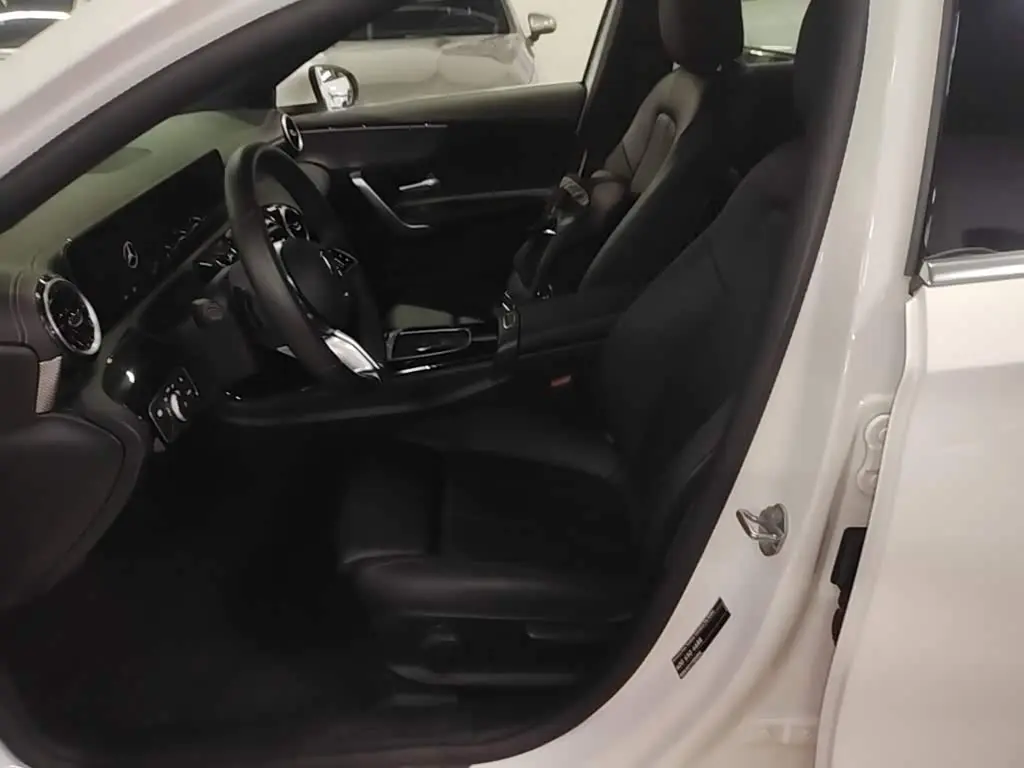 Mercedes-Benz A-Class 2024 — Şəkil 15/20
