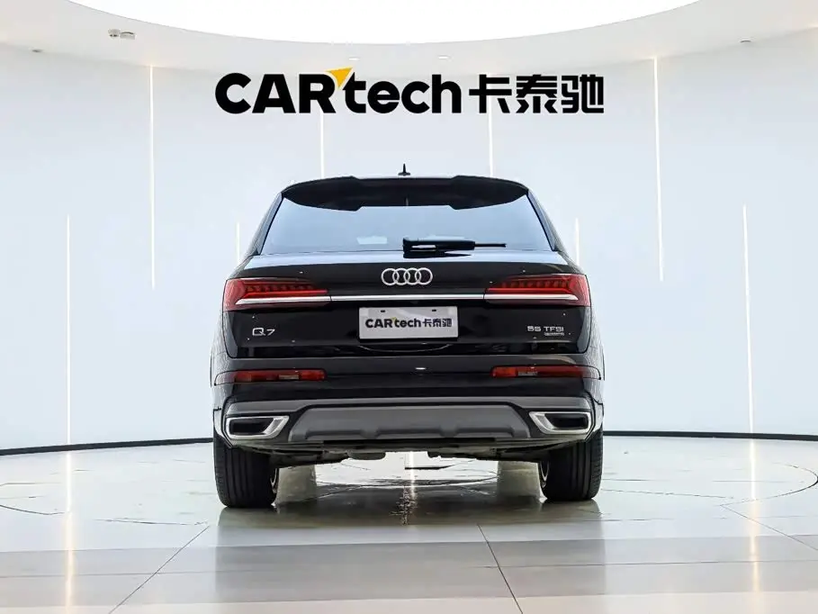 Audi Q7 2024 — Фото 2/20