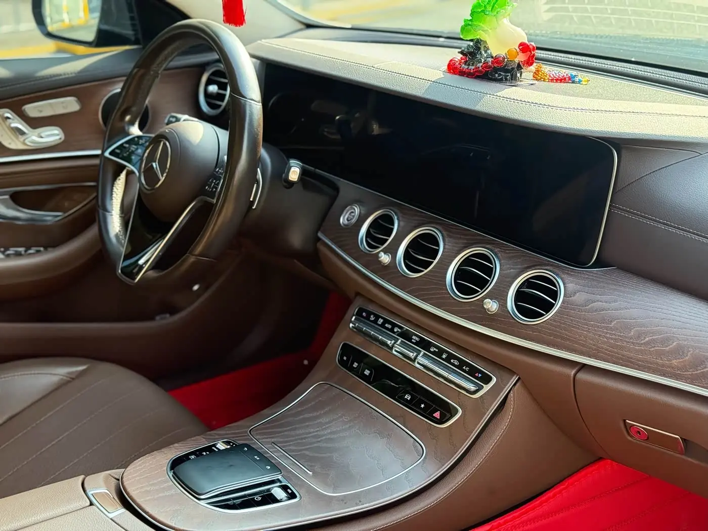 Mercedes-Benz E-Class New Energy 2023 — Фото 18/18