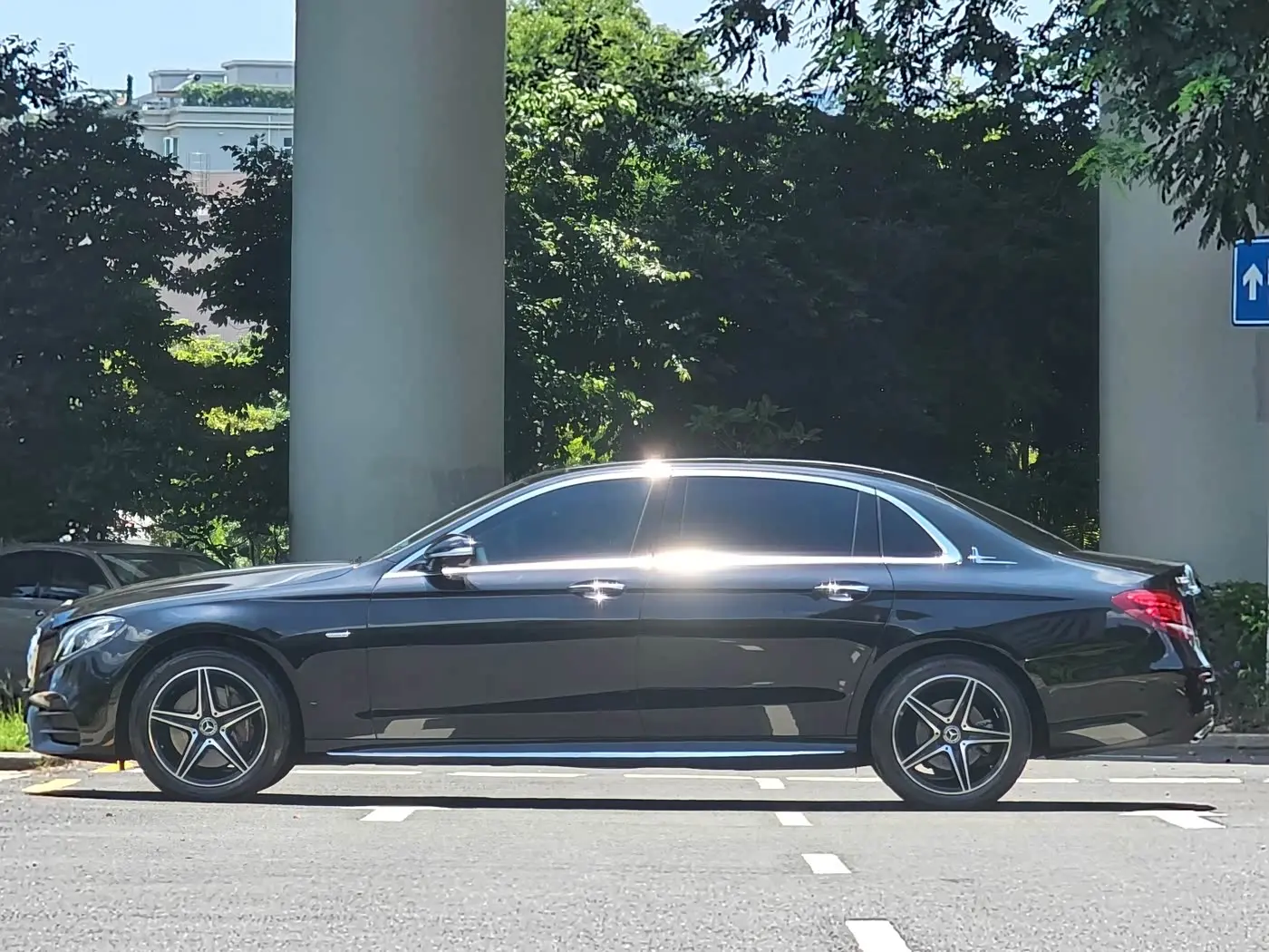Mercedes-Benz E-Class 2020 — Photo 13/14