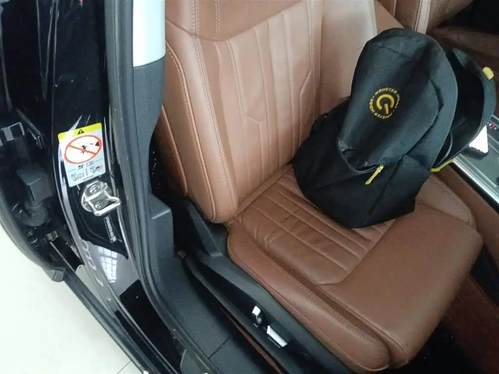Audi A6L 2023 — Photo 20/20
