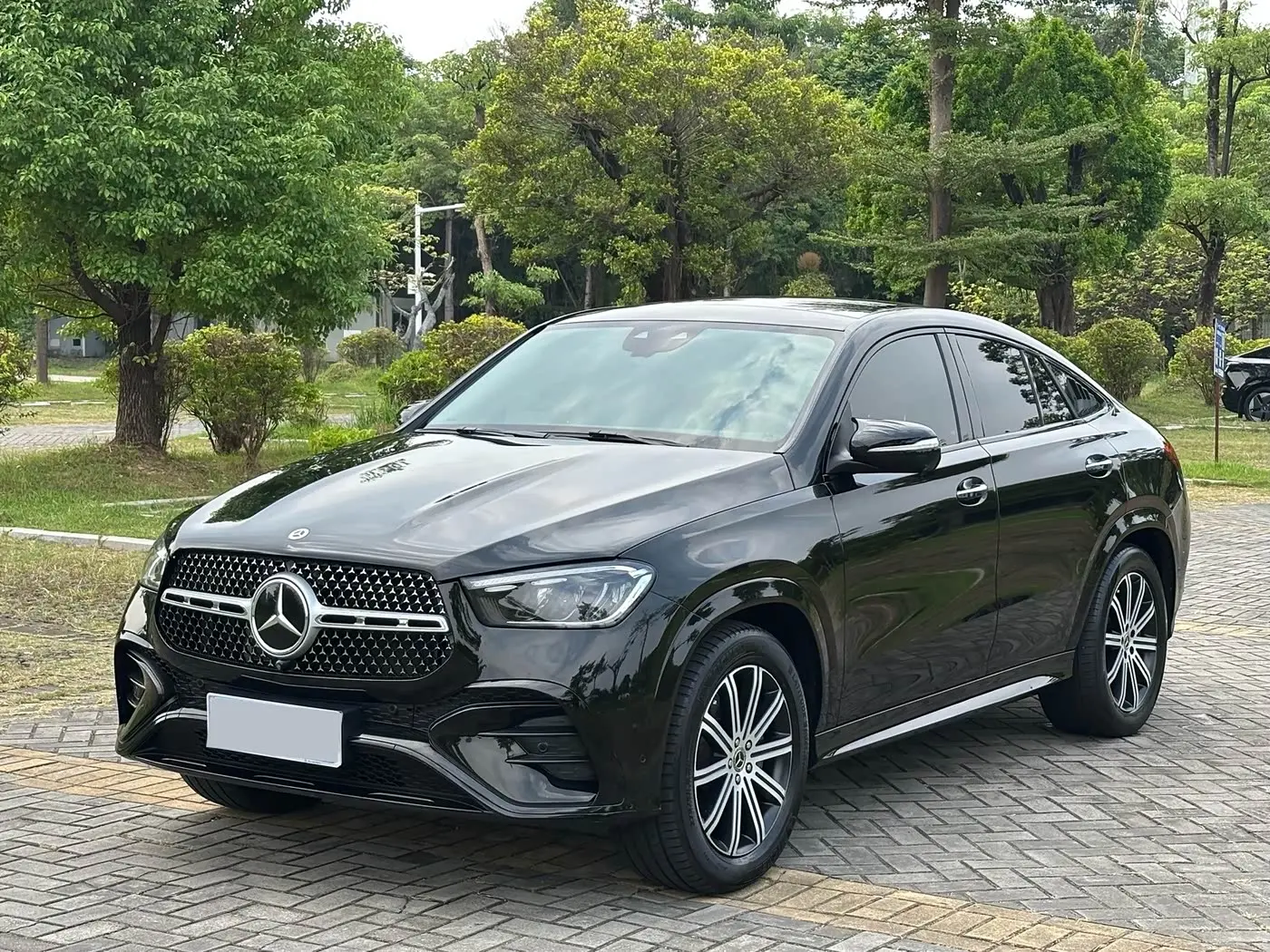 Mercedes-Benz GLE Coupe 2024 — Фото 1/20