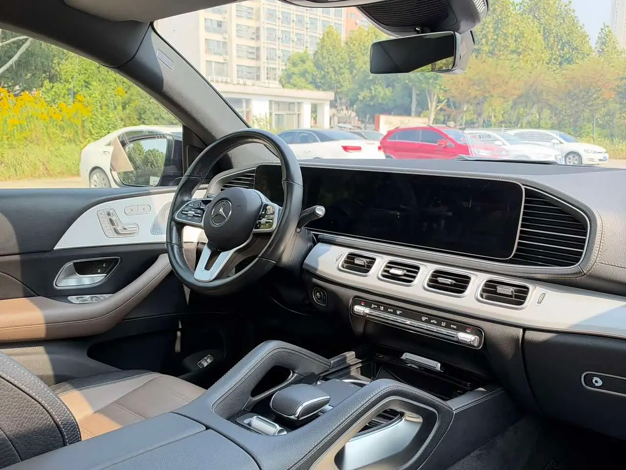 Mercedes-Benz GLE Coupe 2021 — Photo 4/9