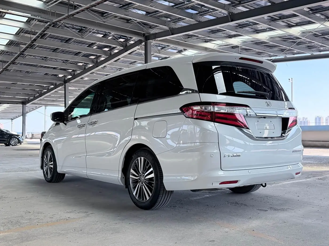 Honda Odyssey 2018 — Photo 4/10