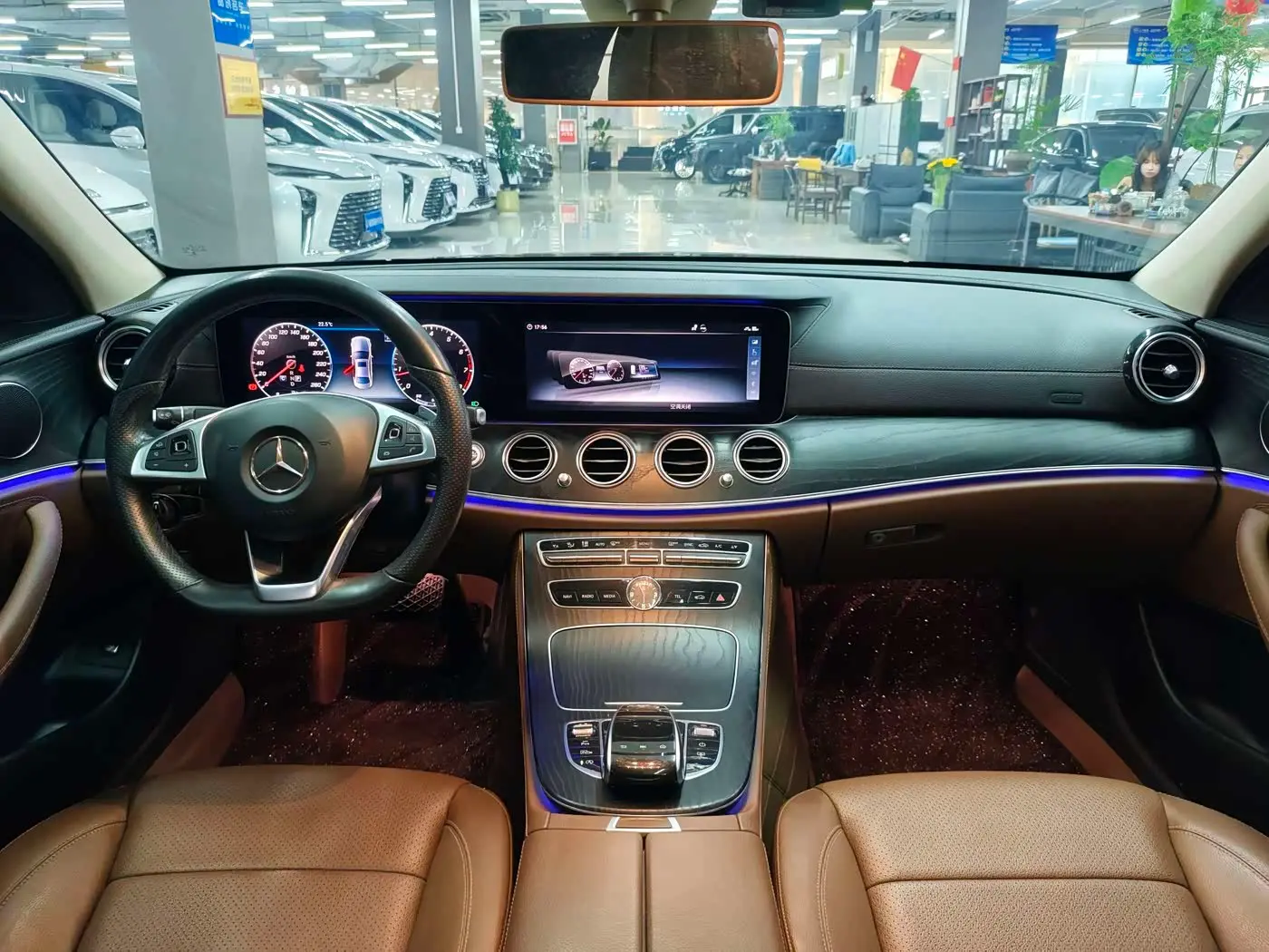 Mercedes-Benz E-Class 2018 — Фото 4/17