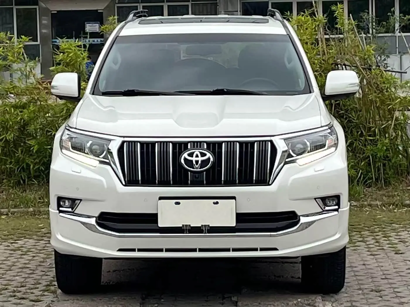 Toyota Prado 2019 — Photo 14/15