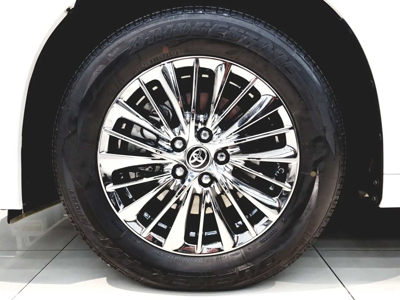 Toyota Vellfire 2021 — Photo 14/20