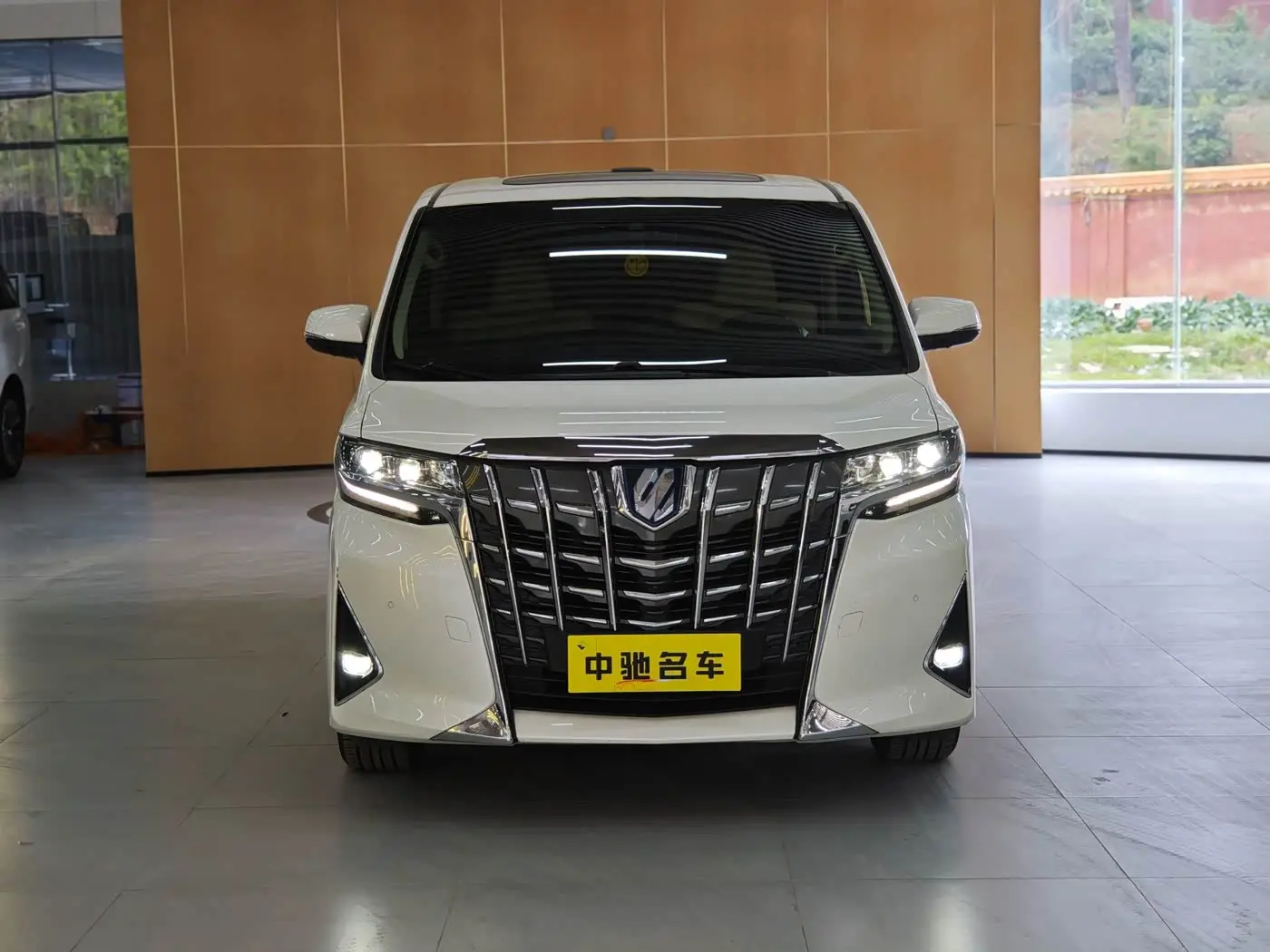 Toyota Alphard 2021 — Фото 3/20