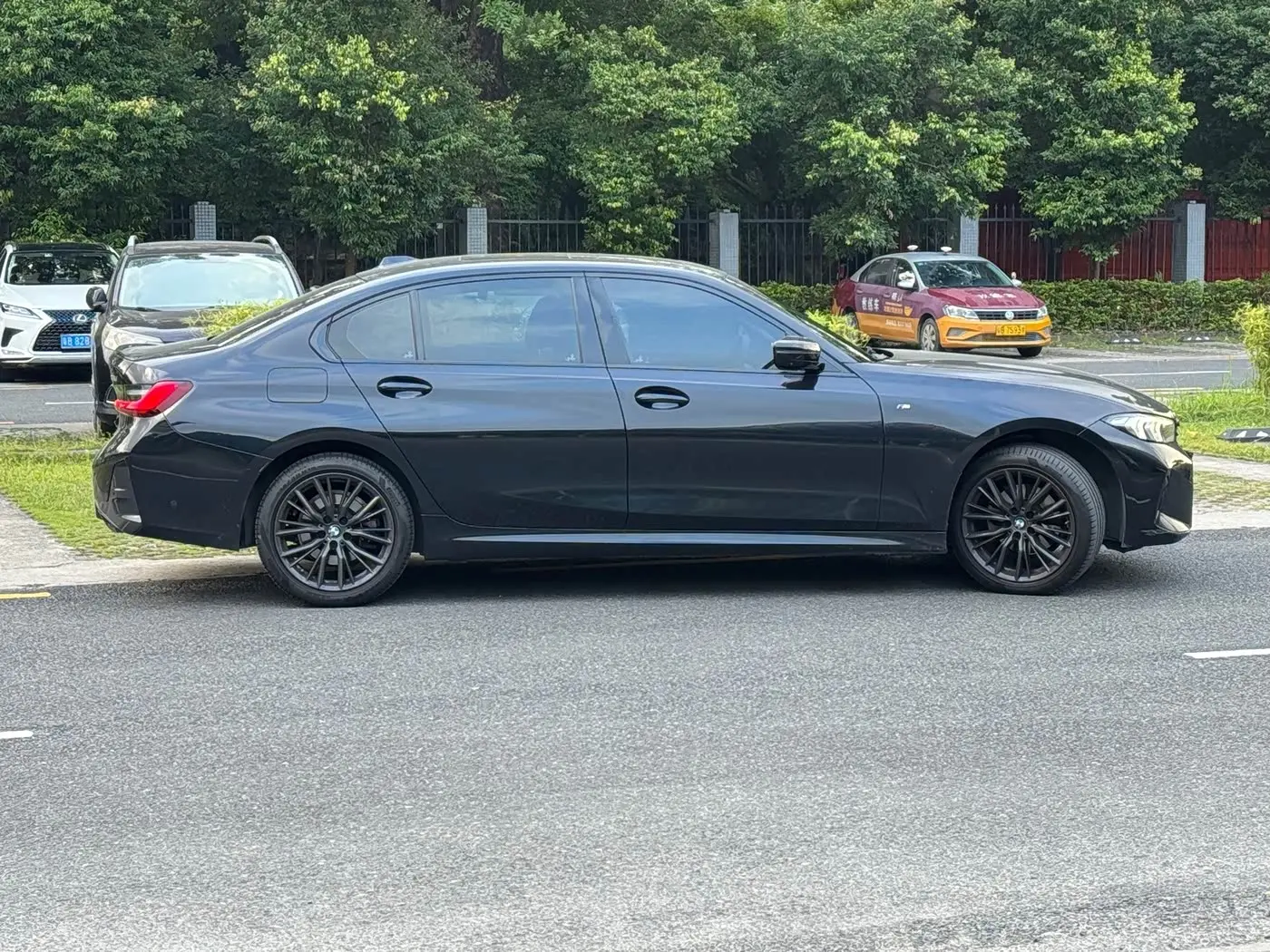 BMW 3 Series 2024 — Photo 20/20