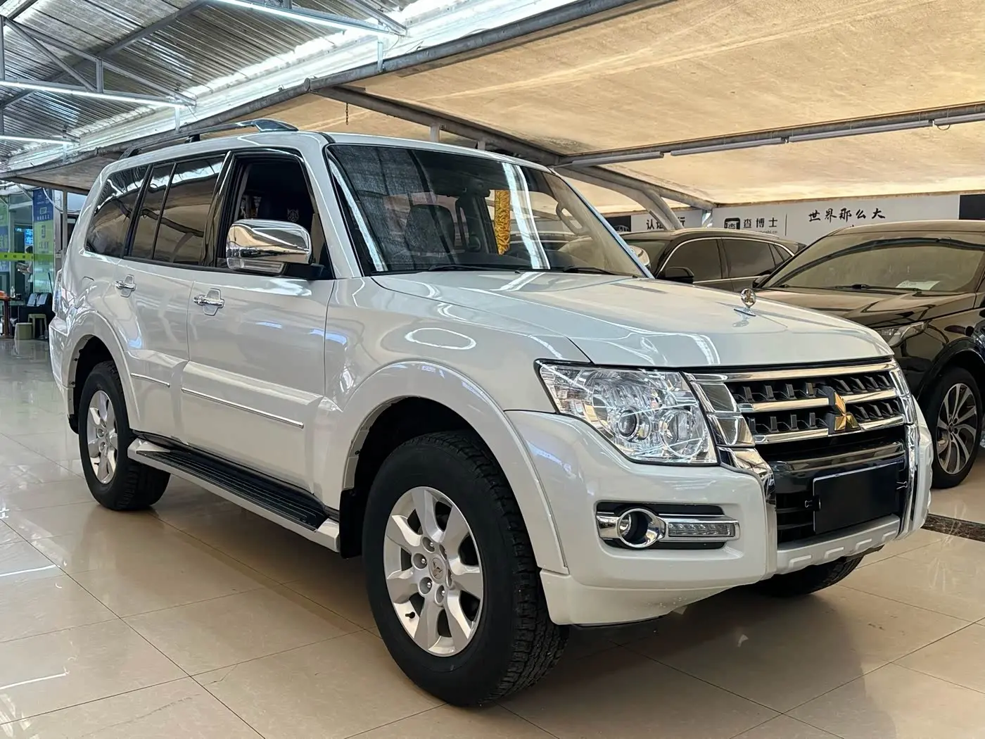 Mitsubishi Pajero 2020 — Photo 3/9