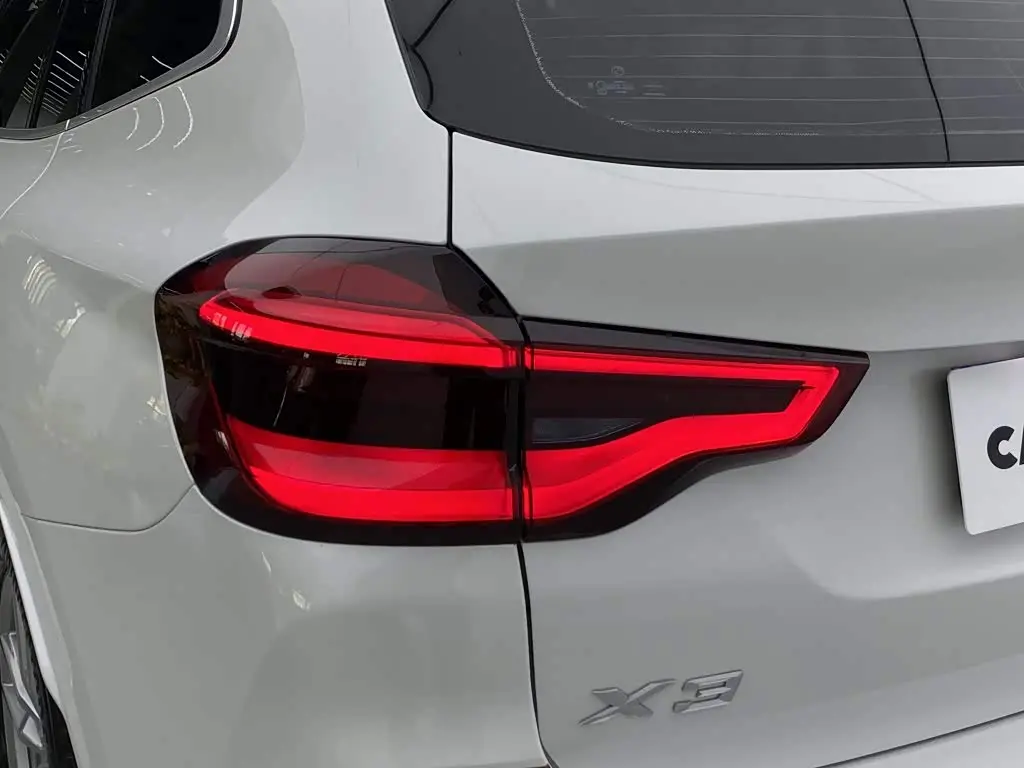 BMW X3 2021 — Photo 7/20