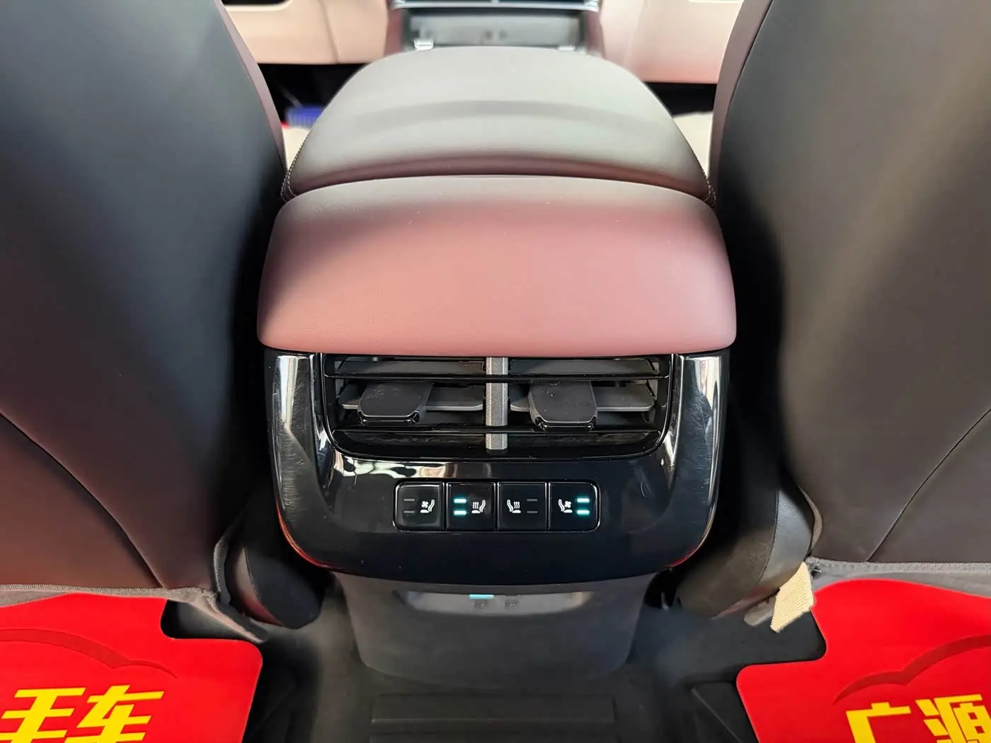 BYD Seal 07 DM-i 2025 — Фото 12/20