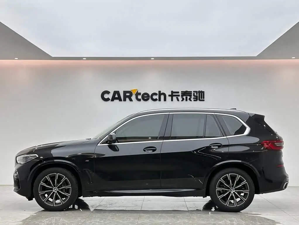 BMW X5 2020 — Photo 2/16