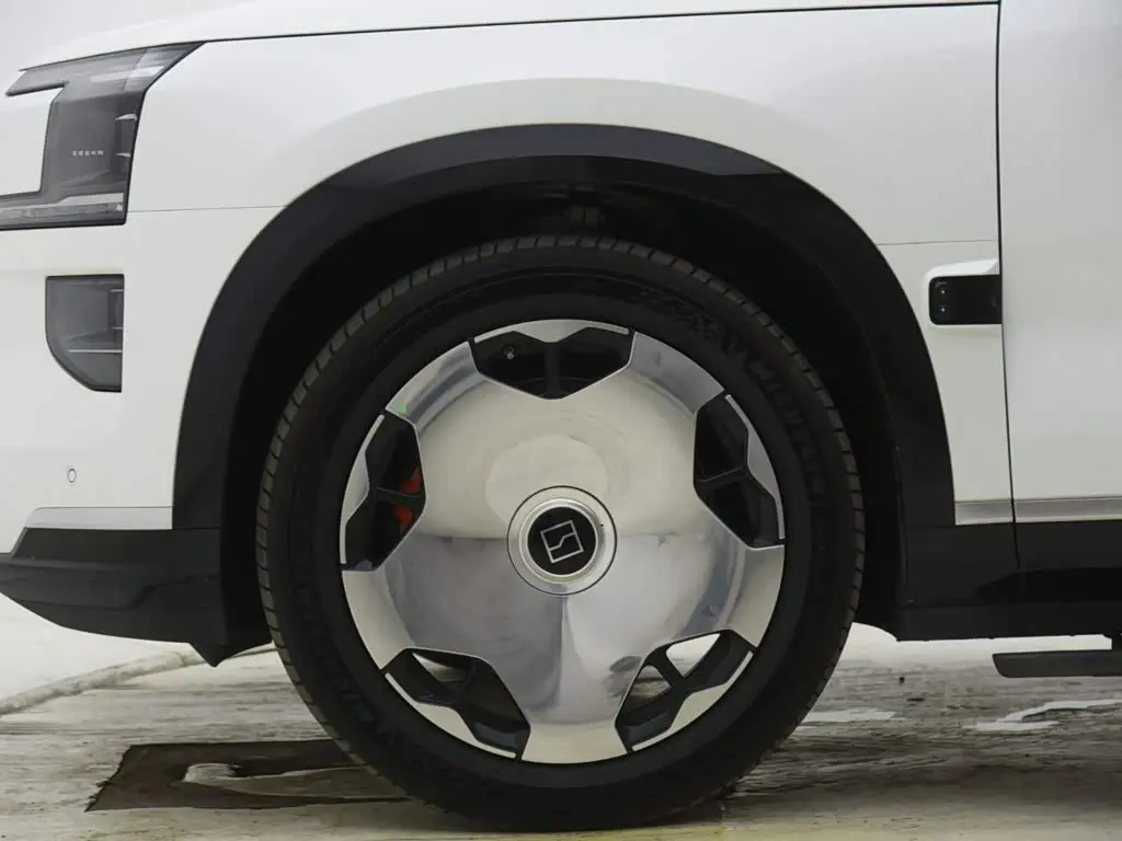 ZEEKR 9X 2026 — Photo 20/20