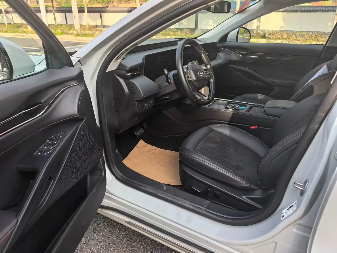 Ford Mondeo 2023 — Şəkil 6/9