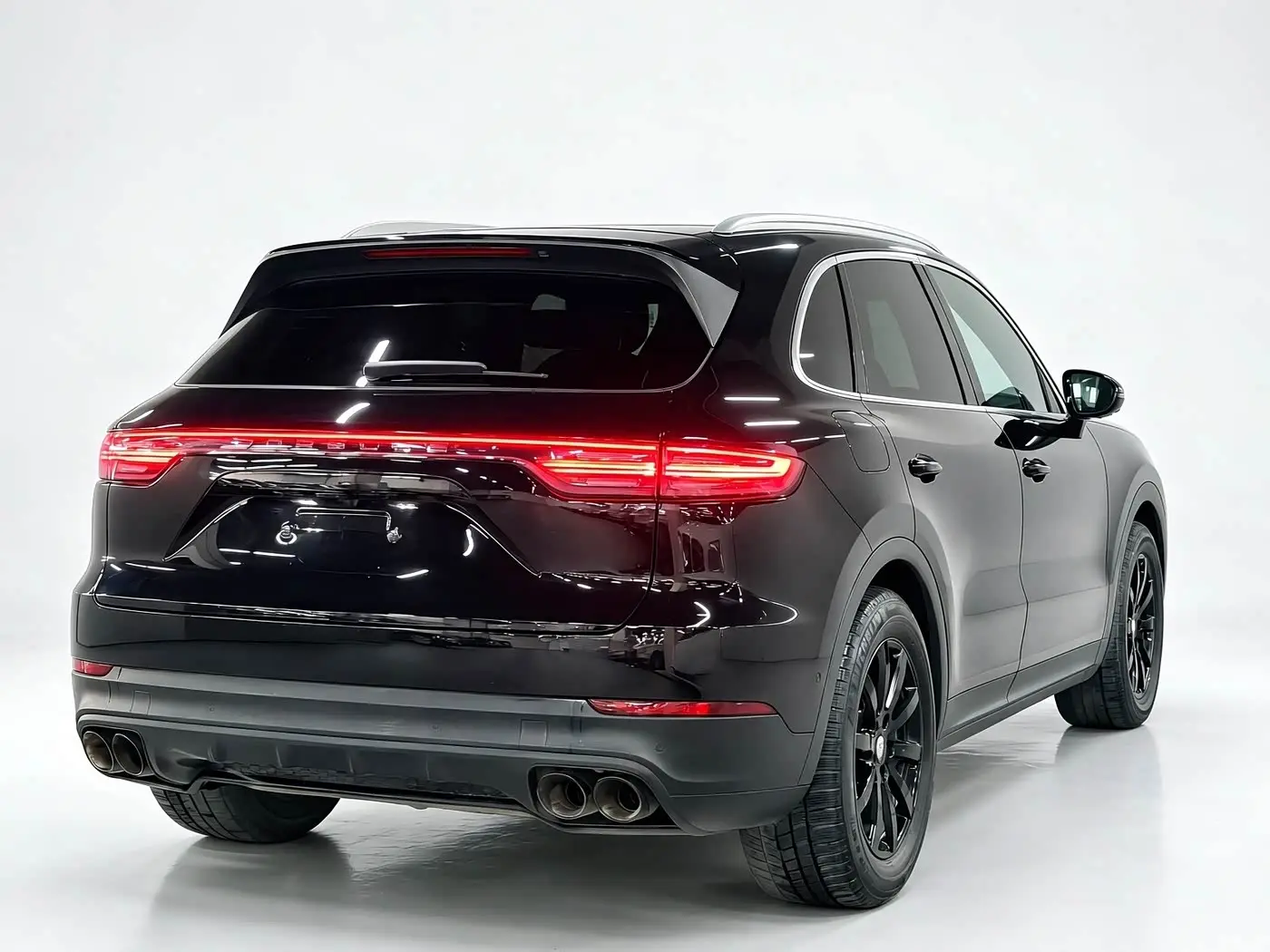 Porsche Cayenne 2020 — Photo 4/10