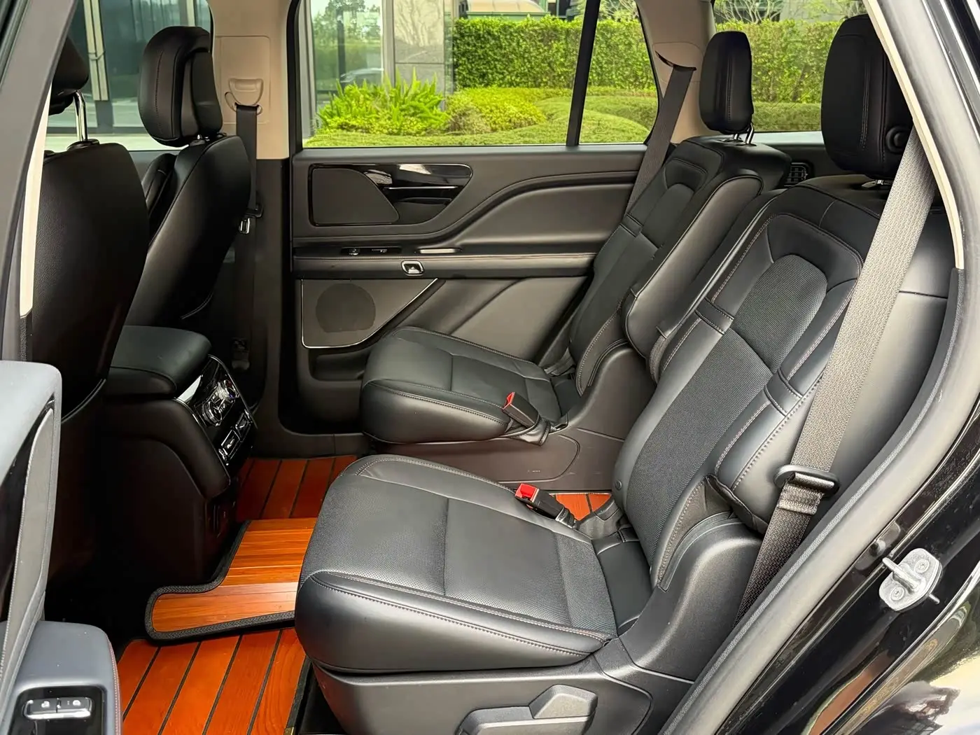 Lincoln Aviator 2022 — Photo 10/16