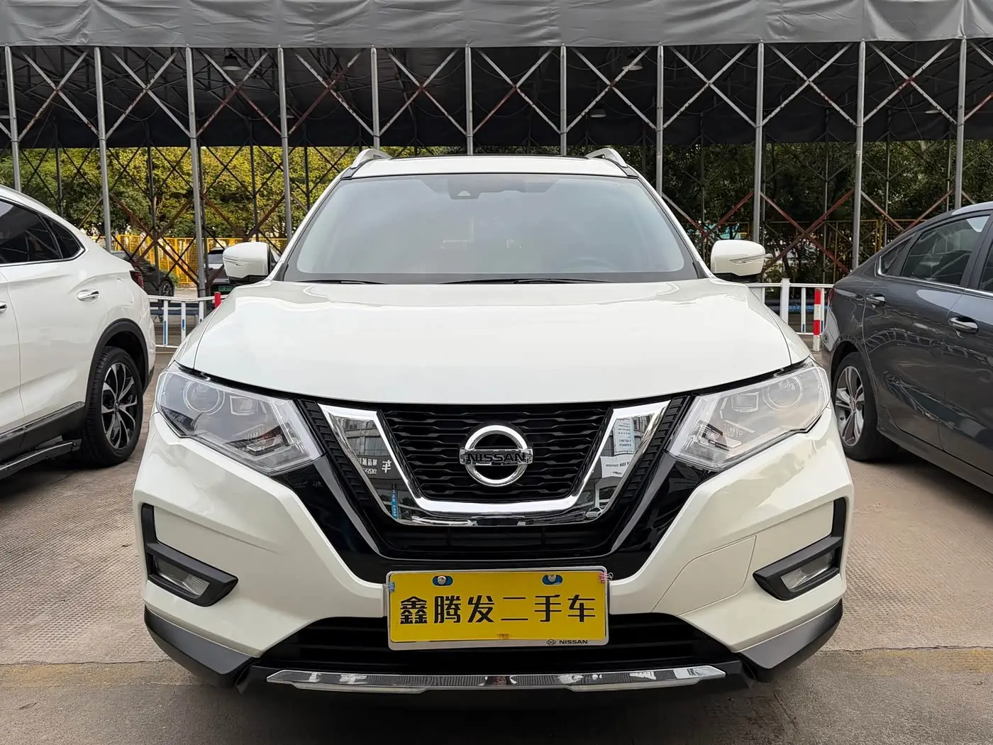 Nissan X-Trail 2022 — Photo 2/20
