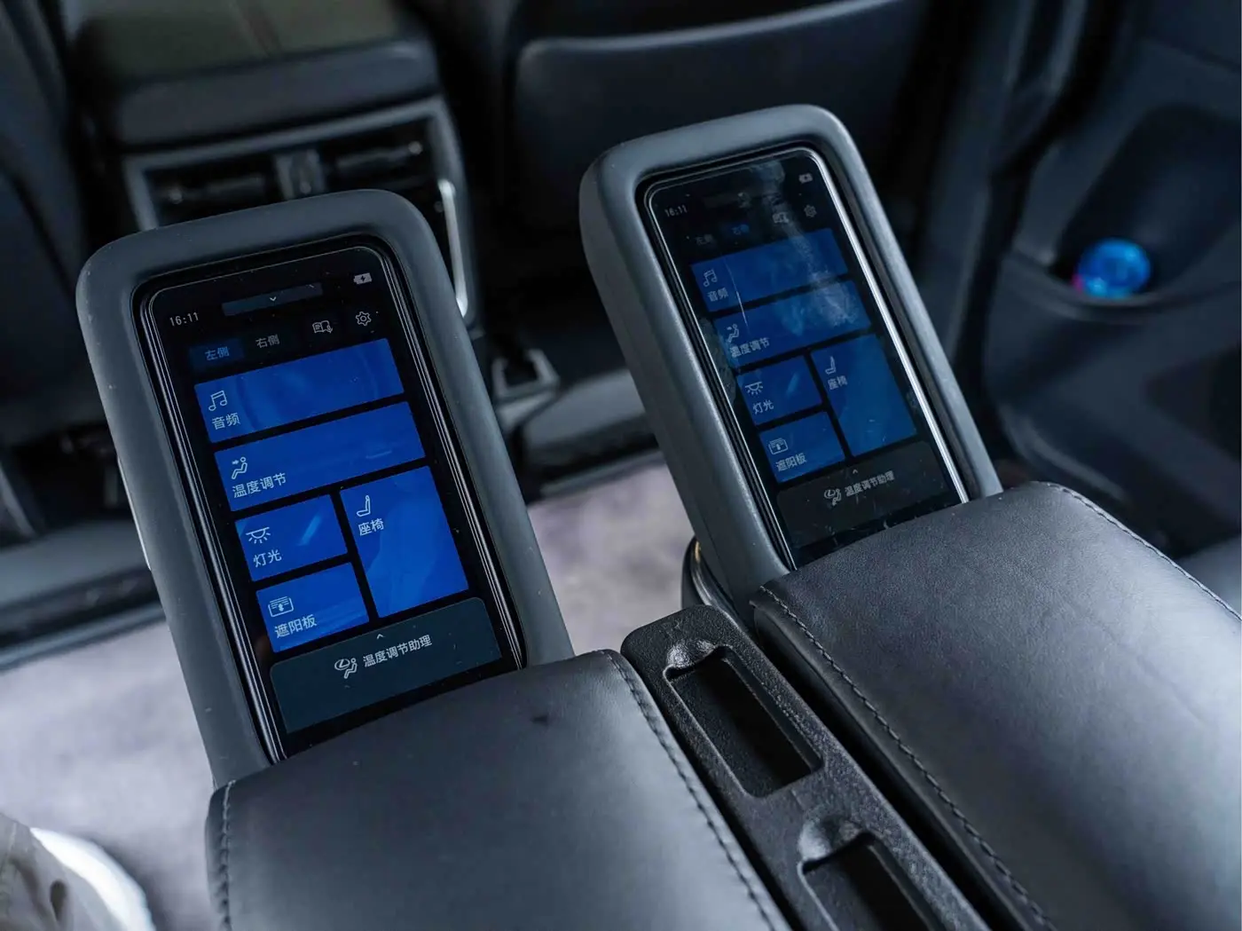 Toyota Vellfire 2023 — Photo 20/20