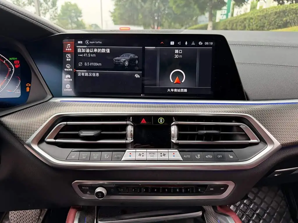BMW X6 2021 — Photo 10/14