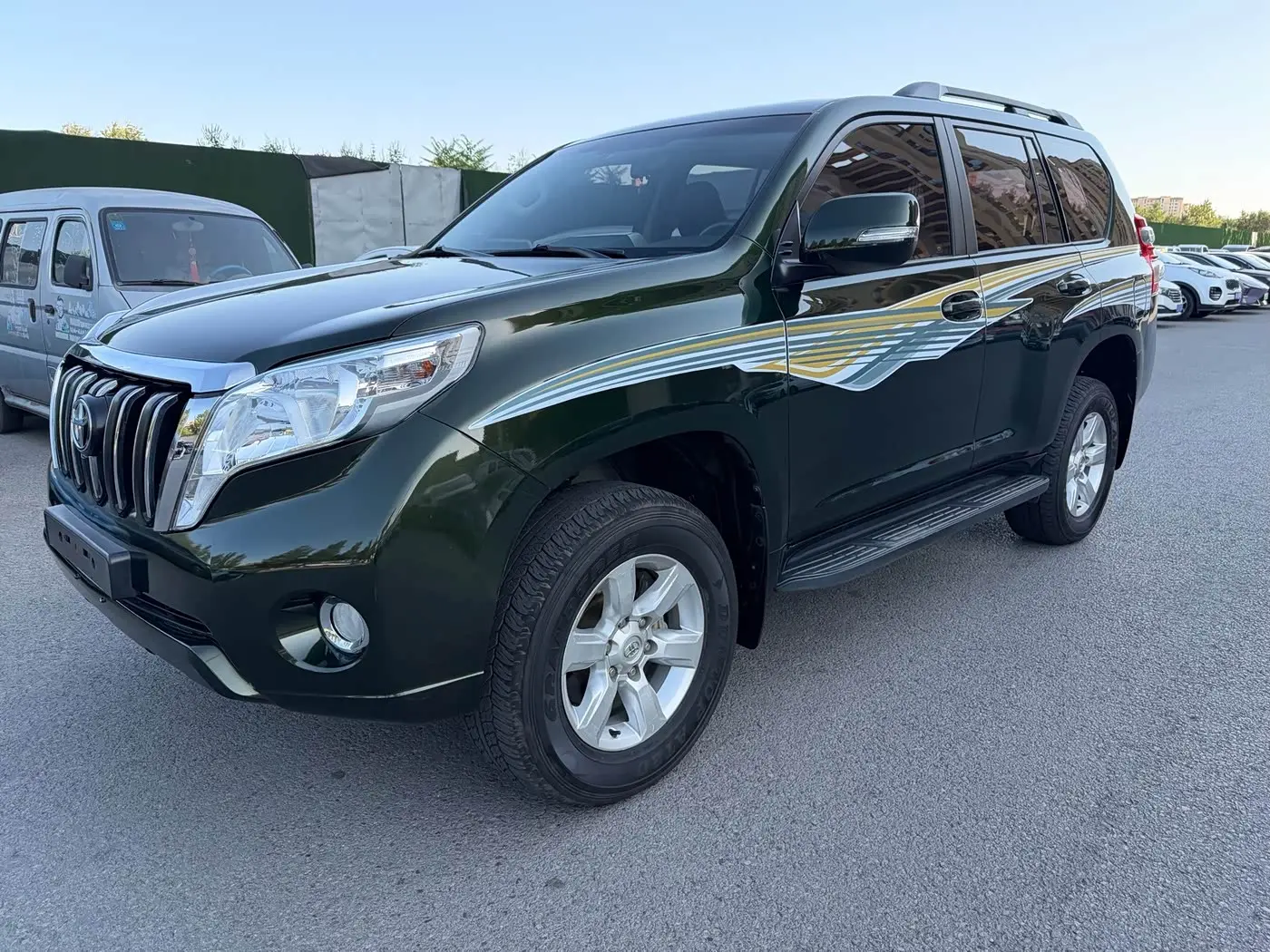 Toyota Prado 2017 — Photo 3/20