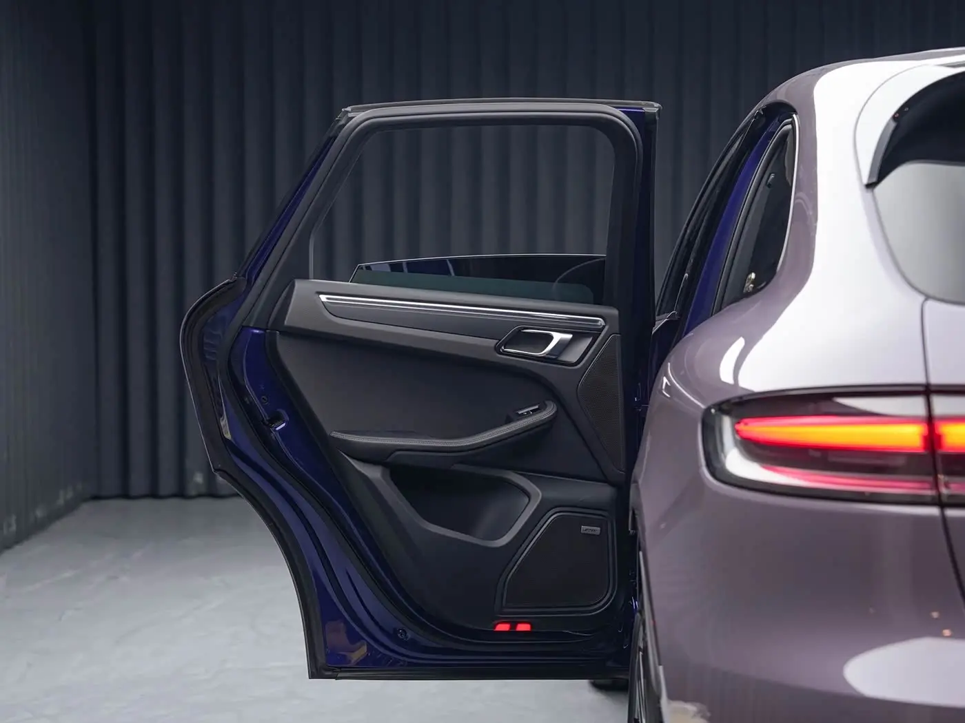 Porsche Macan 2023 — Фото 19/20