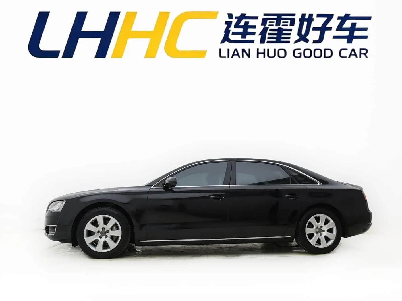 Audi A8 2013 — Photo 4/17