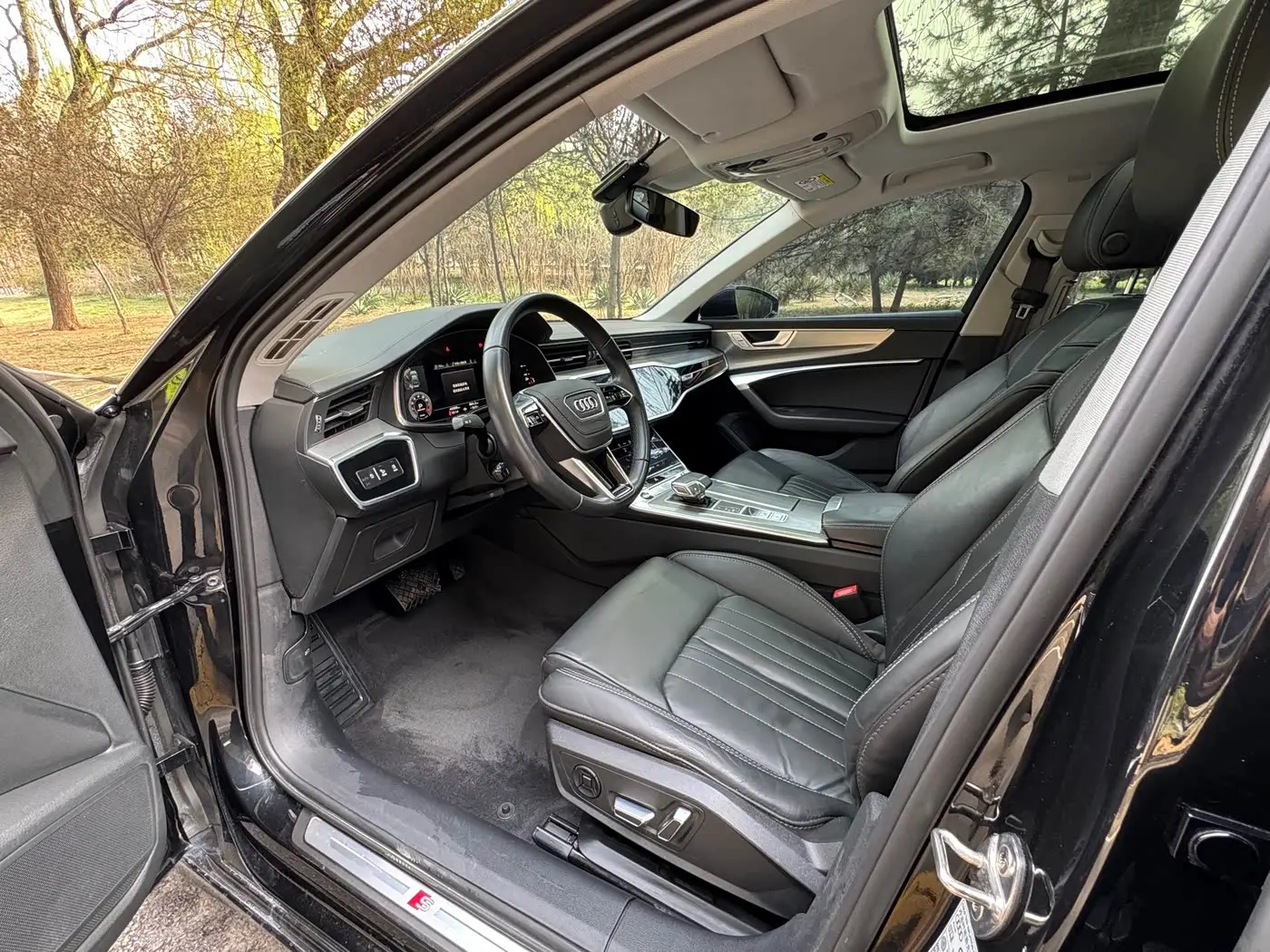 Audi A6L 2023 — Photo 16/16