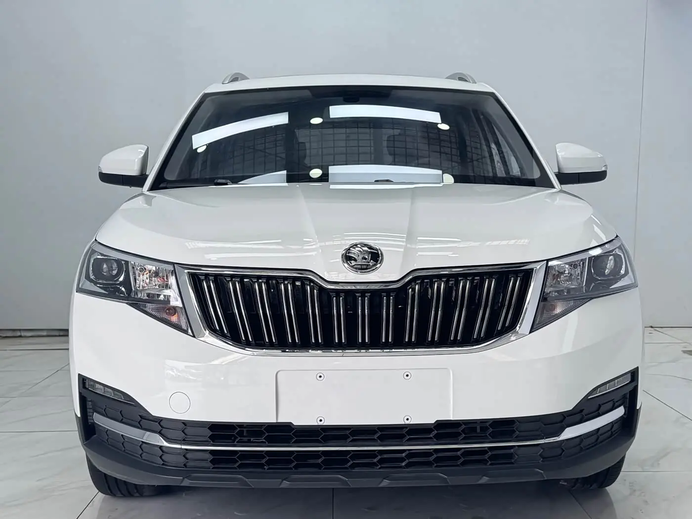 Škoda Kamiq 2023 — Photo 2/17