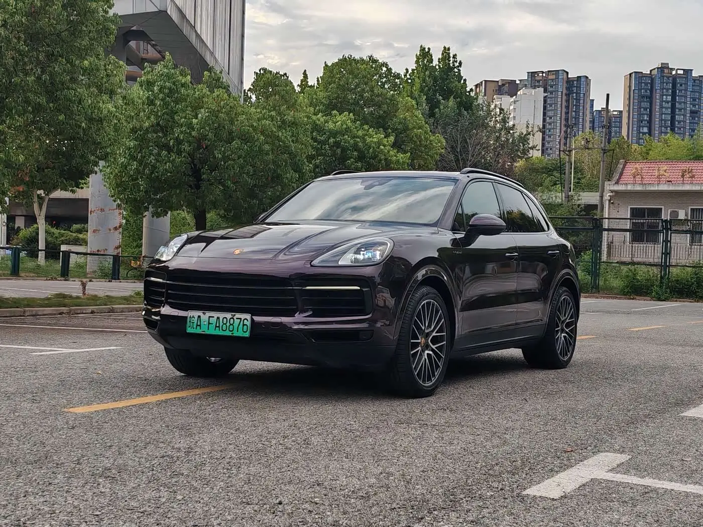 Porsche Cayenne New Energy 2021 — Şəkil 1/13