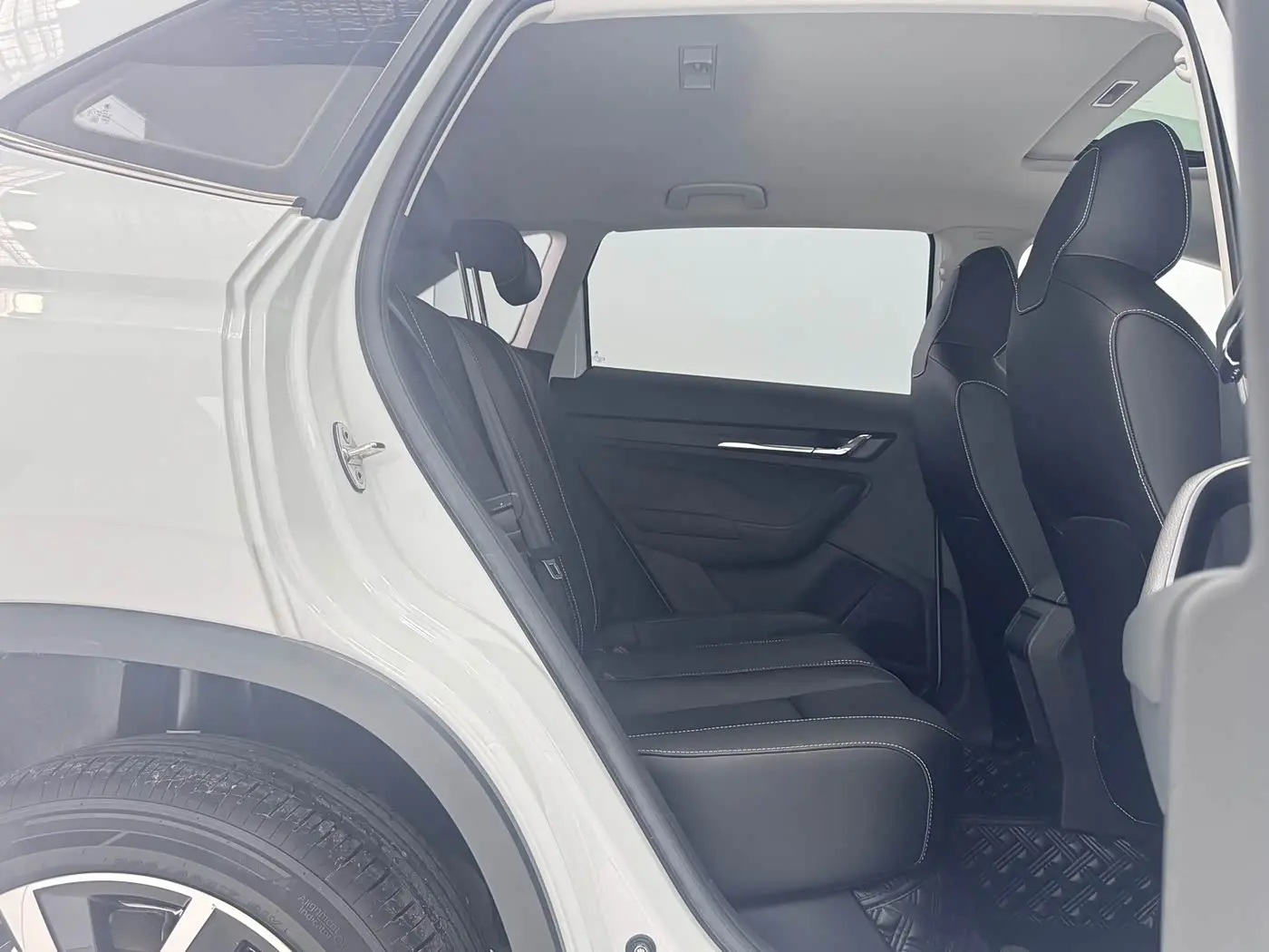 Škoda Kamiq 2023 — Photo 12/17