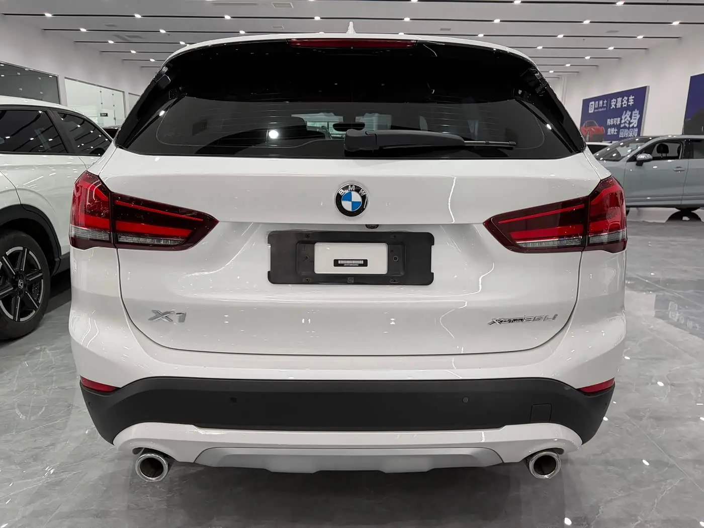 BMW X1 2022 — Фото 5/20