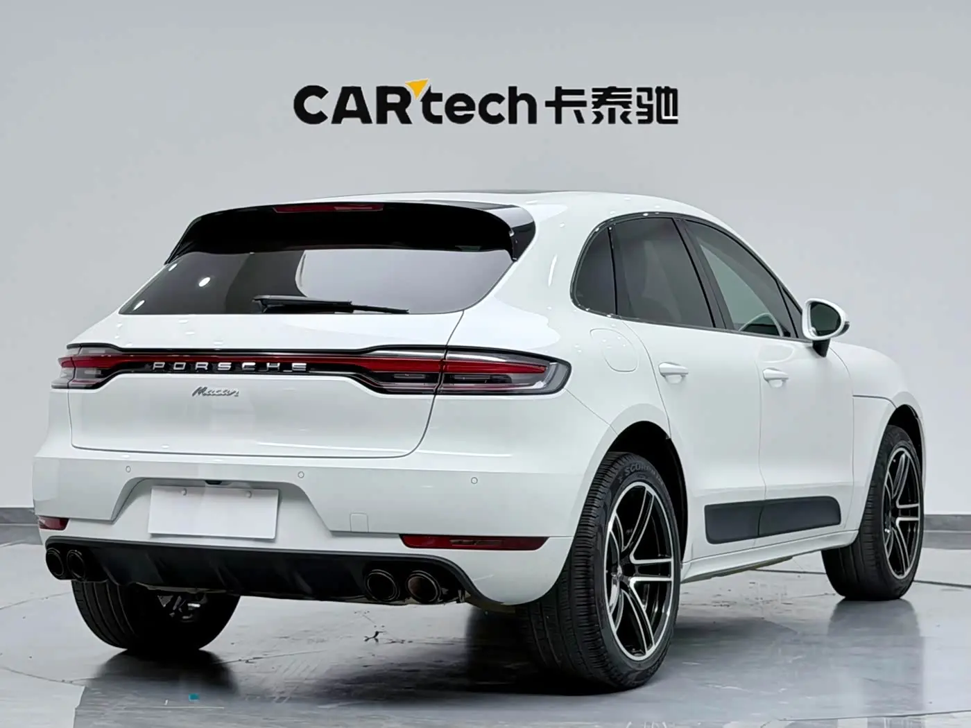 Porsche Macan 2021 — Photo 8/20