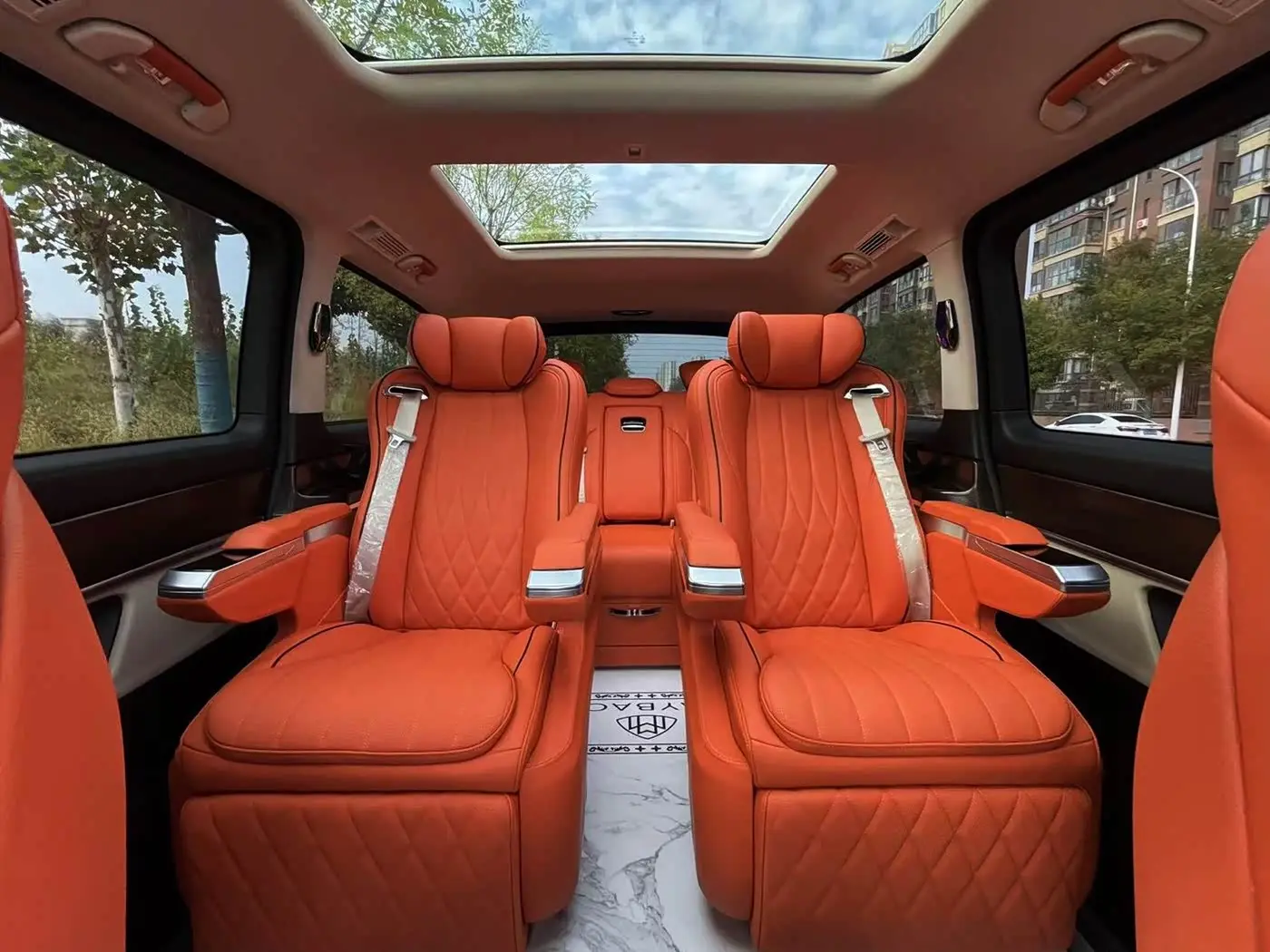 Mercedes-Benz V-Class 2022 — Photo 20/20