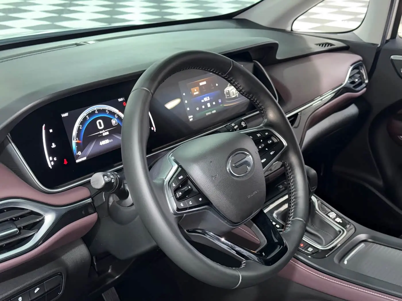 GAC Trumpchi Trumpchi M6 2022 — Фото 7/12
