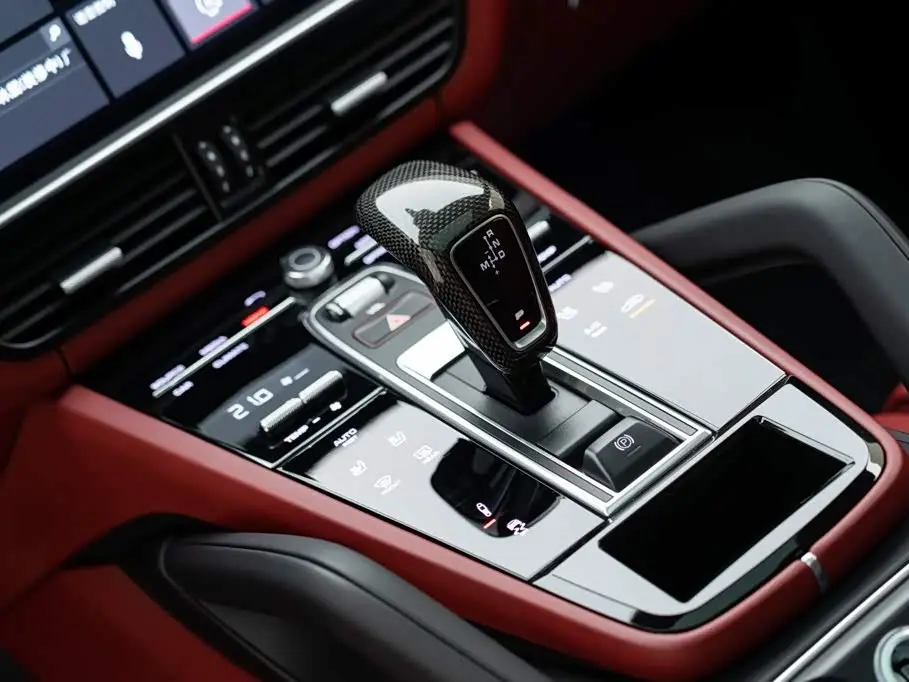 Porsche Cayenne 2021 — Şəkil 15/20