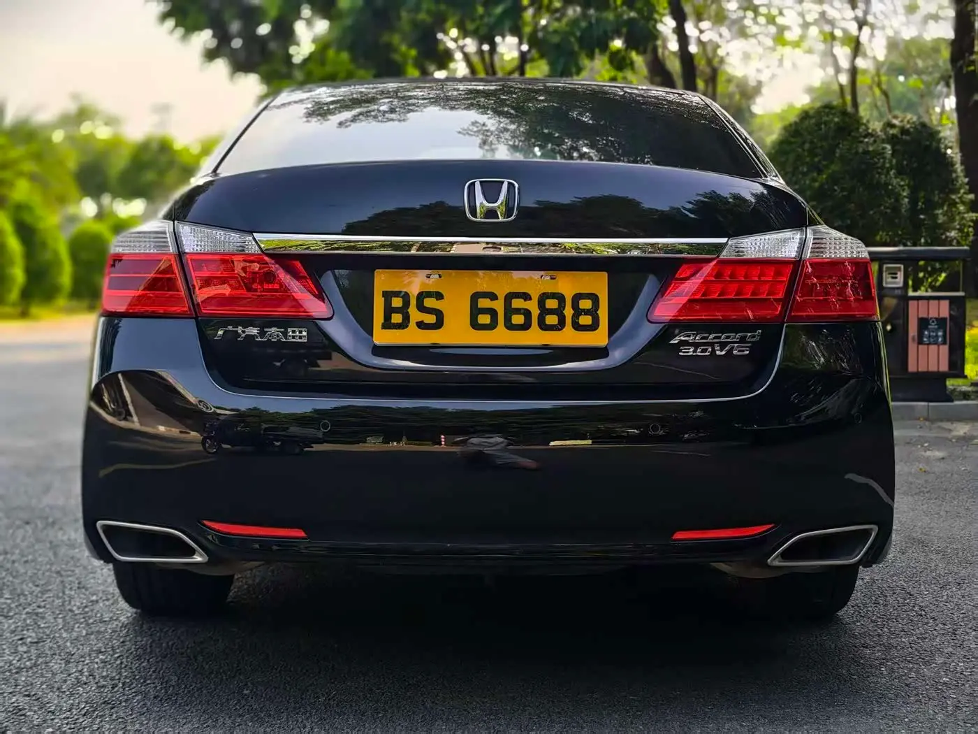 Honda Accord 2016 — ფოტო 11/20