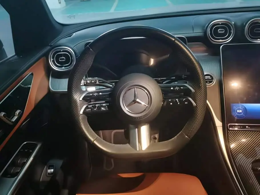 Mercedes-Benz GLC 2024 — Photo 15/16